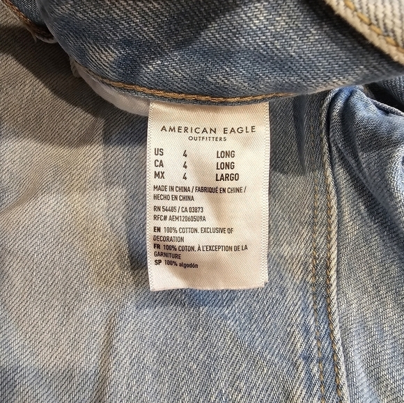 American Eagle Mom Jean Women's Size 4 Tall Destroyed Light Wash Denim Straight - Picture 7 of 12